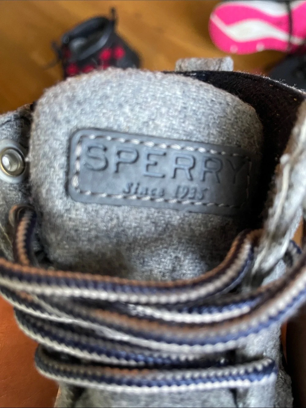 Sperry Kids Gray and Black Duck-Style Boots size 7